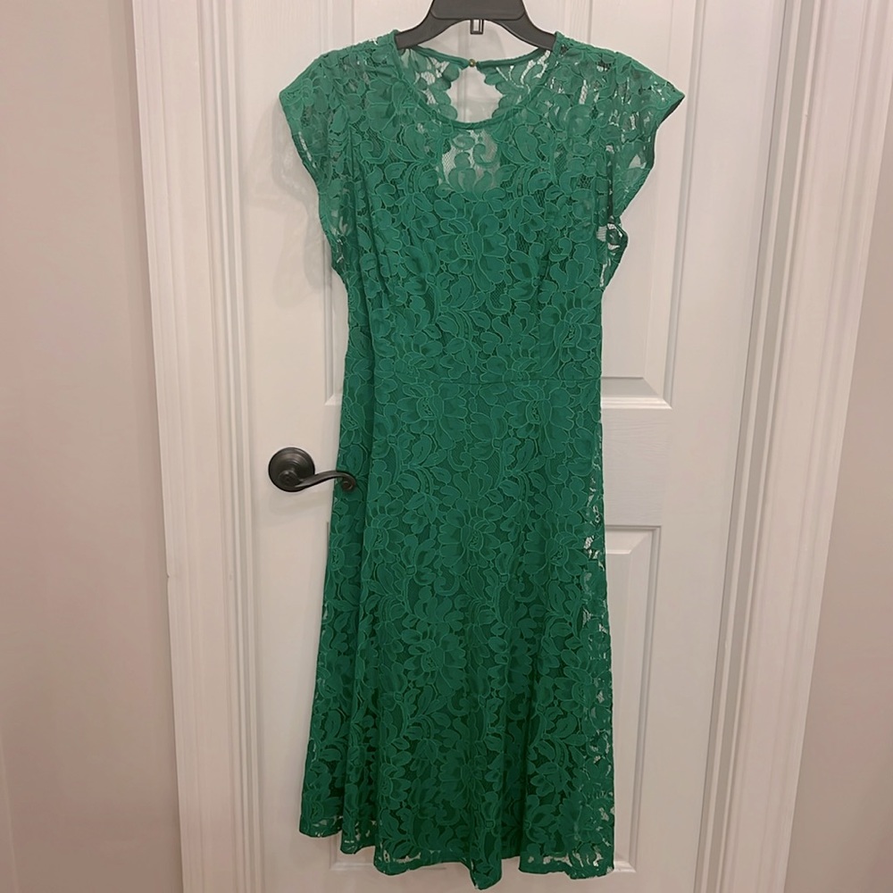 Donna Ricco Green lace flounce sleeve dress